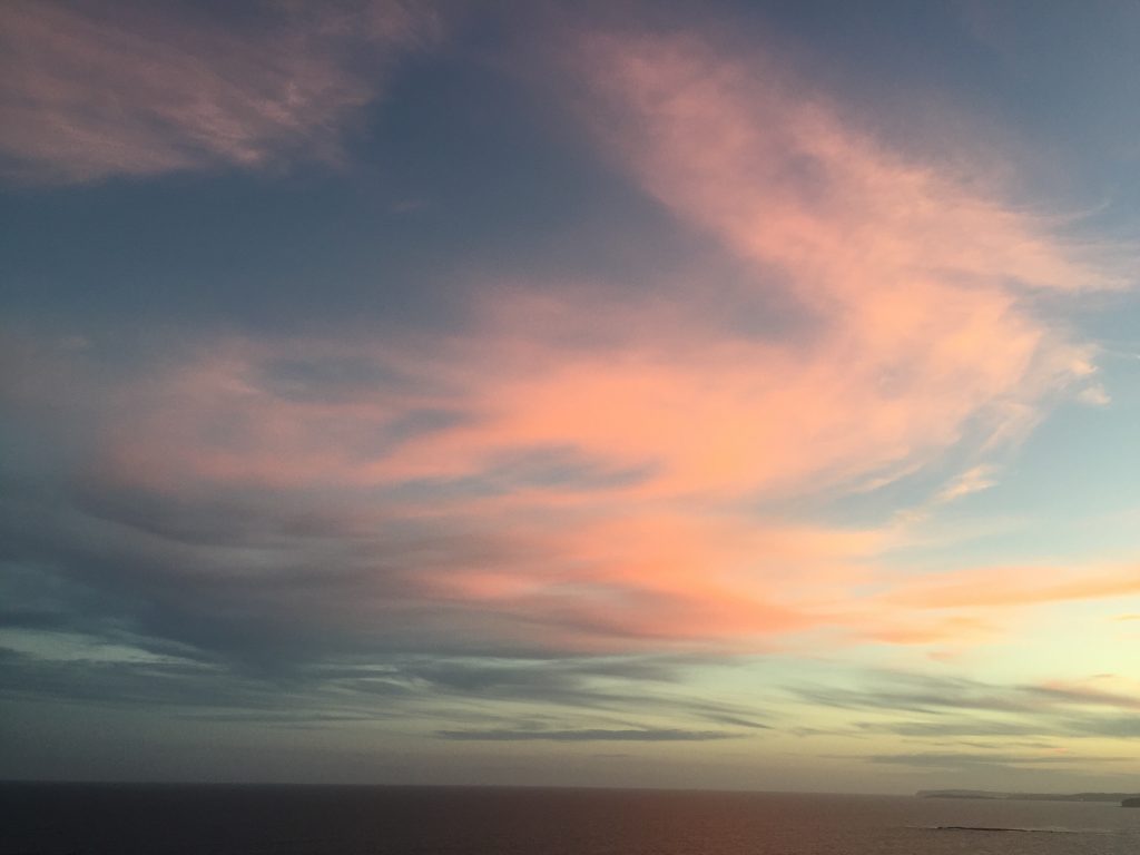 Travelspotter Monthly Recap - January - All the things I did in January, 2018, as seen on the blog www.travelspotter.org - Sunset